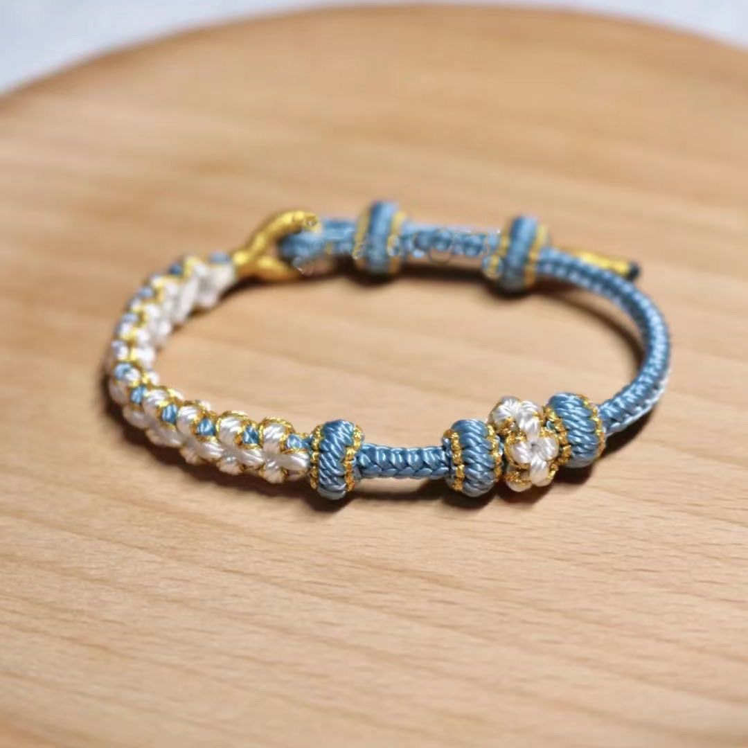 Vòng chỉ ngũ sắc may mắn Nepal MS609