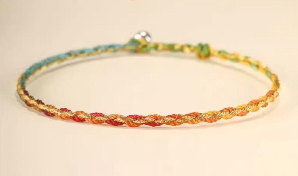 Vòng chỉ ngũ sắc may mắn Nepal MS639